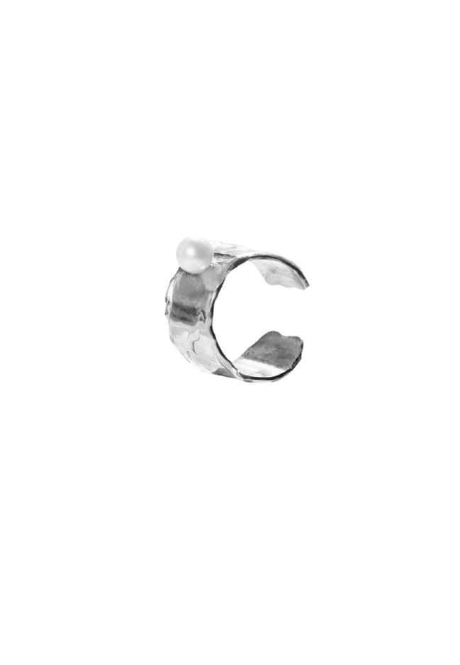 Silver ear cuff with pearl No.2