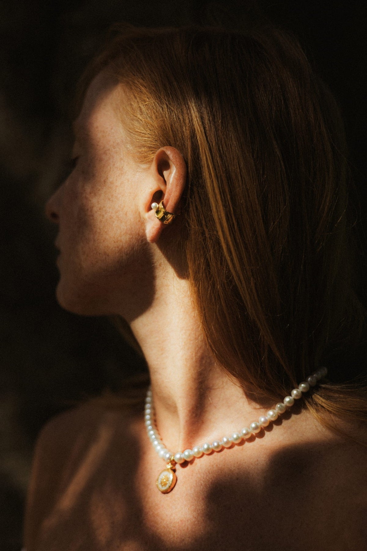 SUN/PEARL Choker