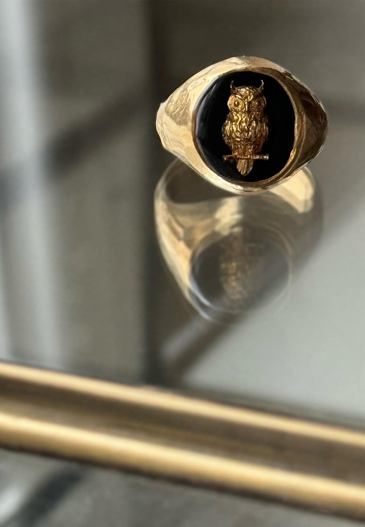 Silver signet ring with an owl No1