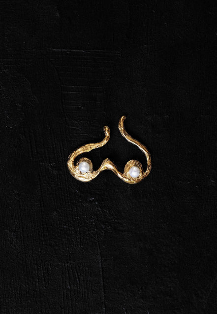 Pozłacany  pin MW 15