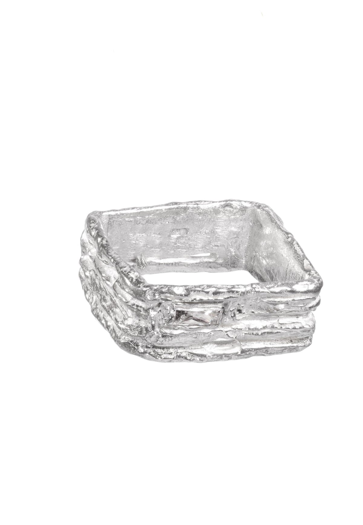 Ring 16:24