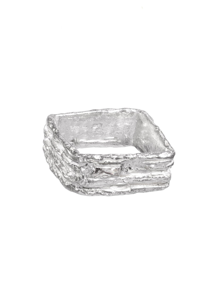 Ring 16:24