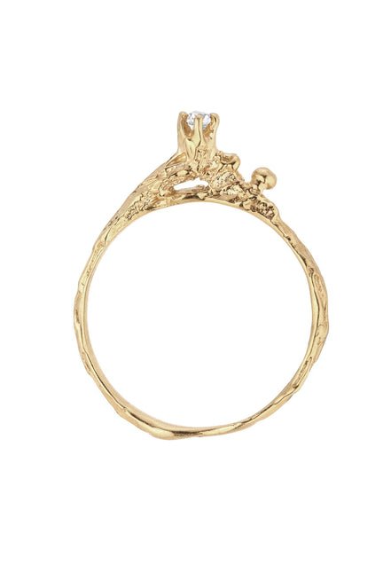 Gold ring 7:28. Yellow gold 585 with a white diamond