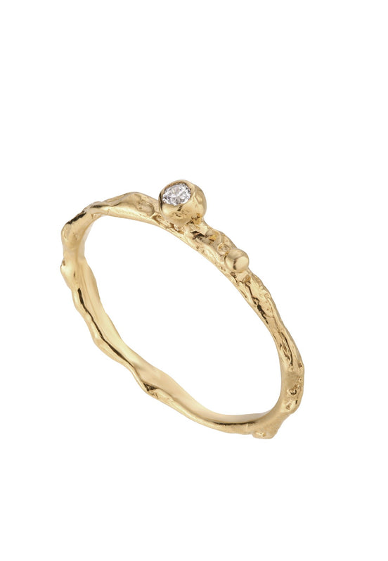 Gold ring 8:18. Yellow gold 585 with a white brilliant.