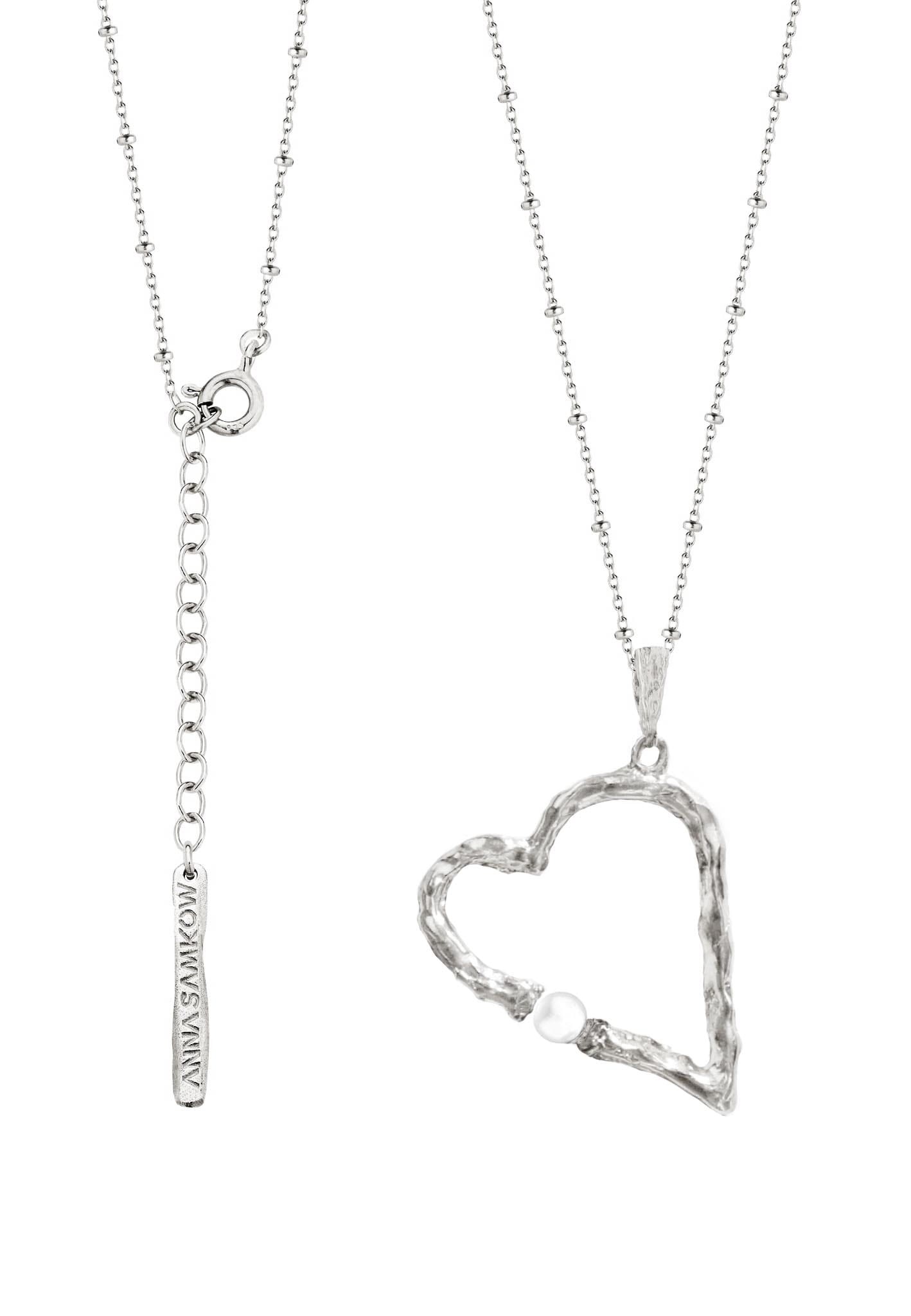 Srebrny naszyjnik z sercem MW 28 Anna Samkow.jpg