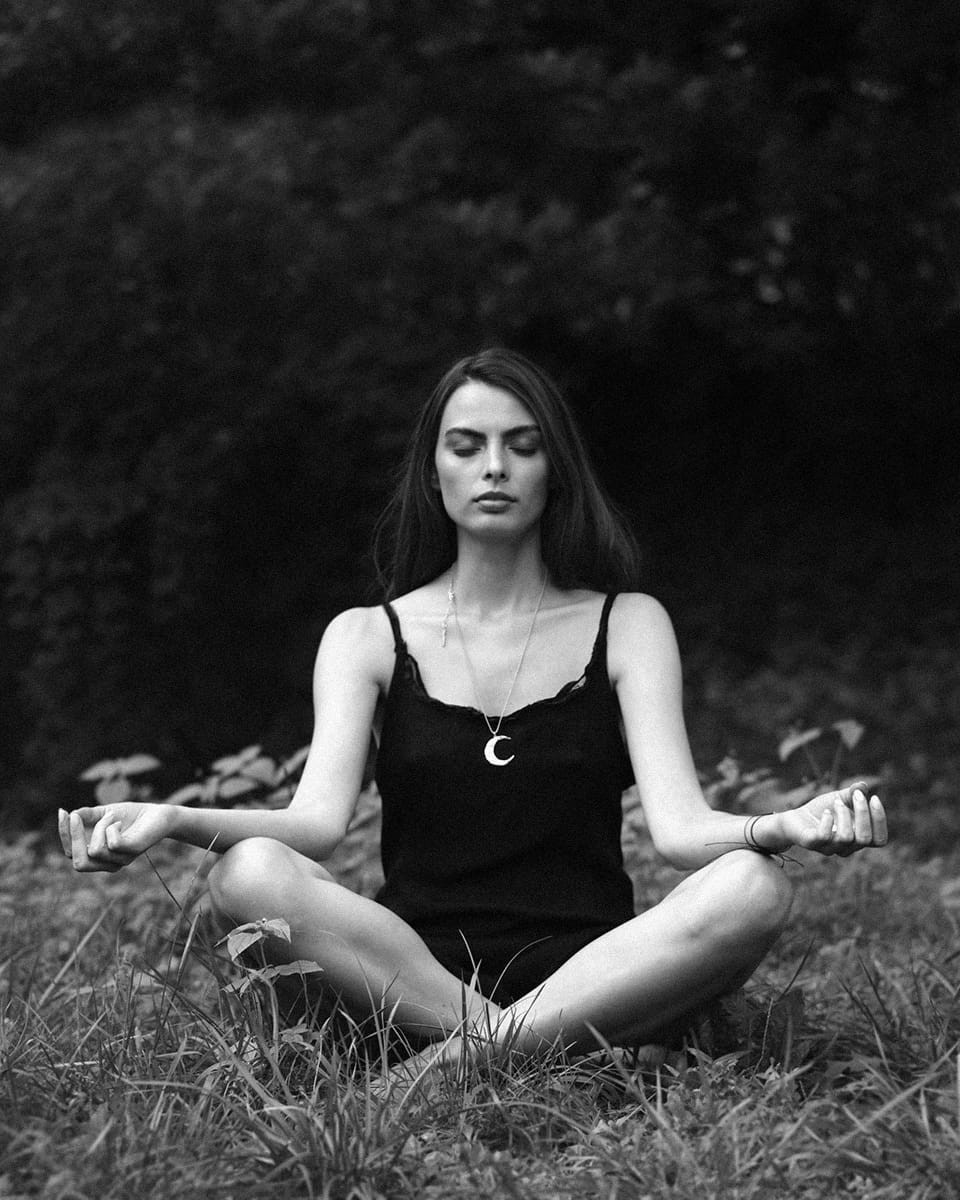 93 KSIEZYC 7  look book Blisko Ciala Blzej Duszy Anna Samkow.jpg
